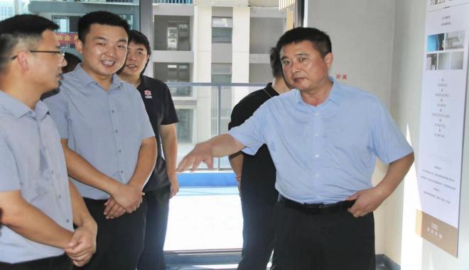 加强质量支撑共建质量强国 ——商丘市示范区住建领域 2024 年“月”活动启动仪式暨现场观摩交流会(图2) 加强质量支撑共建质量强国 ——商丘市示范区住建领域 2024 年“月”活动启动仪式暨现场观摩交流会(图2)