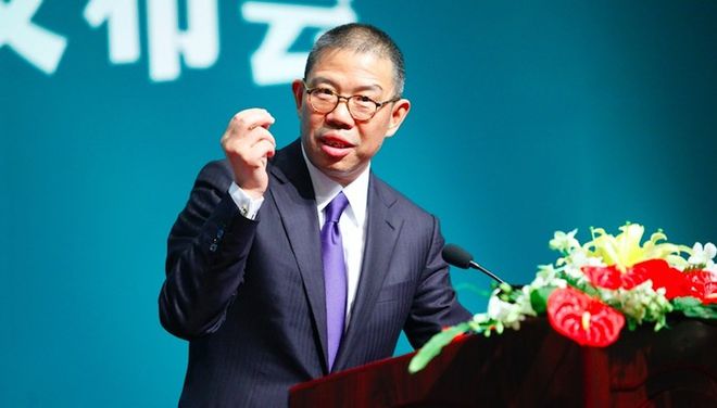 钟睒睒炮轰电商平台传星巴克中国董事长王静瑛将退休2024年中国牛奶产量4079万吨